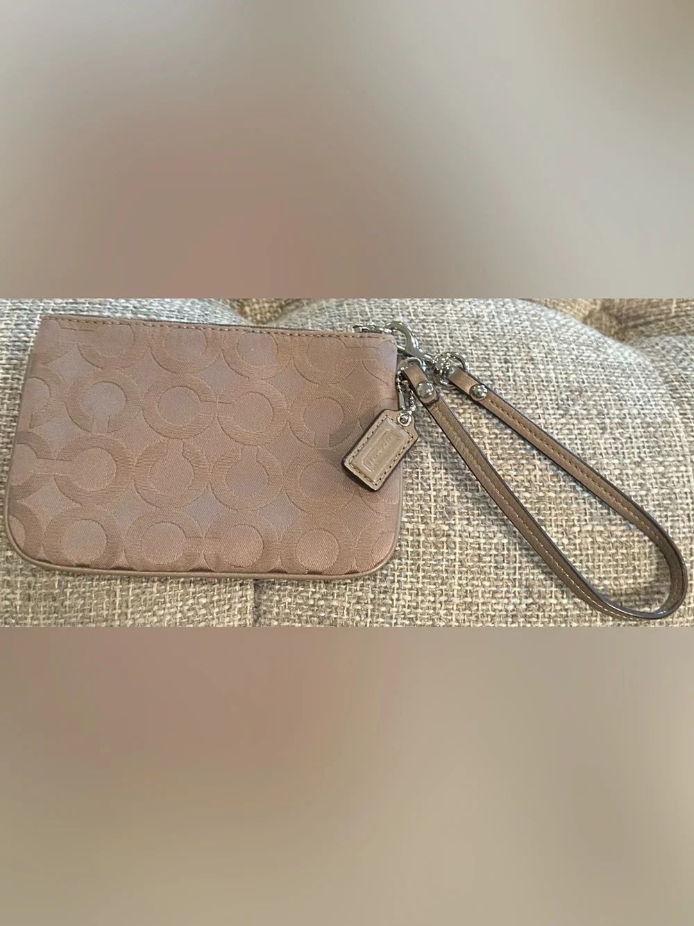 Coach Signature Jacquard Corner Zip Wristlet Taupe Beige Mushroom Silver EUC